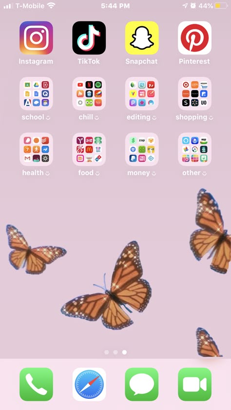 tags: phone organization, aesthetic phone organization, home screen, organize, iphone organization Apps Arrangement Ideas Iphone, Organizing Phone Ideas, How To Organize Your Iphone Home Screen, Iphone Folder Names Ideas, Phone Folders Name Ideas, Edit Home Screen Iphone, Organizing Apps On Iphone Ideas, Cute Phone Organization Ideas, Organizing Iphone Home Screen