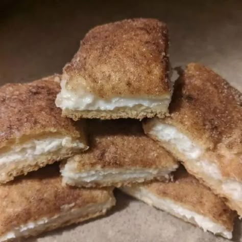 Cream Cheese Squares - ALL RECIPES GUIDE Cream Cheese Squares, Cheese Squares, Cheese Bars, Cream Cheese Bars, Cheese Bar, Square Recipes, Crescent Roll Recipes, Bars Cookies, Grandmas Recipes