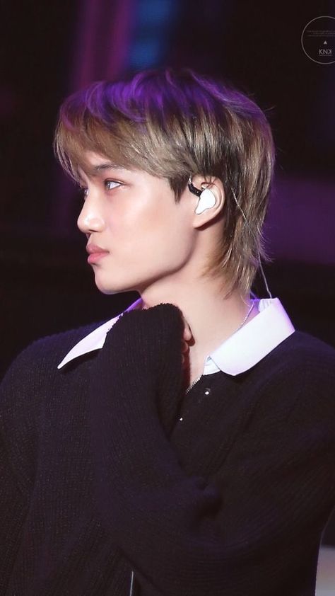 #exo #kai #kimjongin Beard Styles Haircuts, Asian Mullet, Korean Men Hairstyle, Korean Haircut, Asian Haircut, Mullet Haircut, Kpop Hair, Short Bangs, Kim Jongin