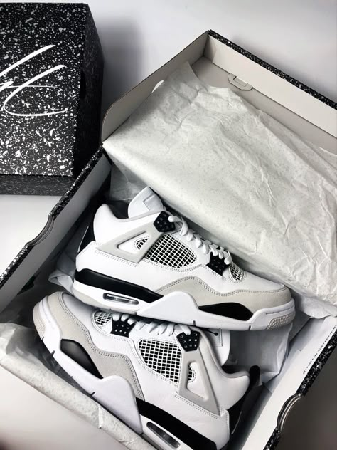 Sneakers - black - white - grey Sneaker Website, Jordan 4’s, Black And White Nikes, Jordan 4s, Nike Shoes Jordans, Cute Nike Shoes, Cute Nikes, Swag Shoes, Dream Shoes