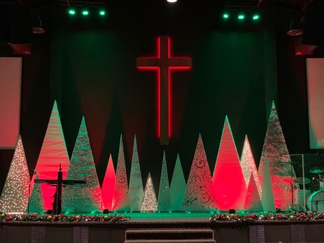 Church Christmas Decorations Stage, Christmas Stage Design Church, Christmas Stage Design, Venue Lighting, Church Christmas Decorations, Christmas Stage, Church Banners, Christmas Banners, Decoration Idea