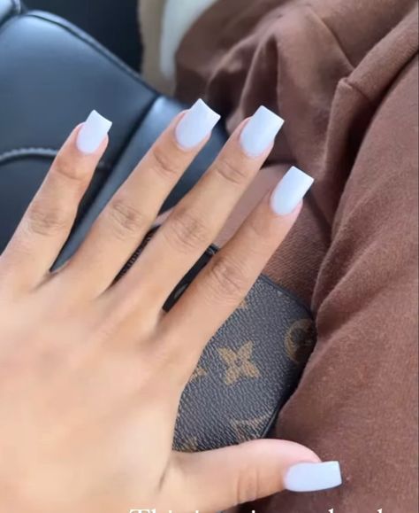 White Shirt Nails With Designs, White Shirt Acrylic Nails, Medium Short Nails Acrylic Square, Medium White Nails, Small White Nails, Shirt Acrylic Nails, Shirt Square Nails, White Shirt Nails, Short Square White Nails