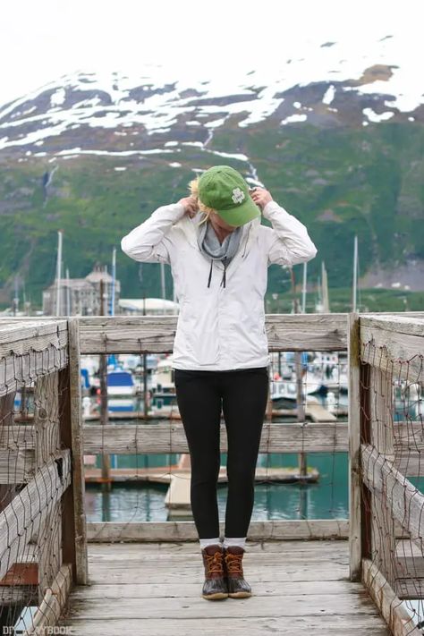 Alaska Packing Guide: List, Tips & Tricks | DIY Playbook Alaska Fall Outfits, Alaska Cruise Outfits In June For Women, Cute Alaska Outfits, Alaska Summer Outfits, Summer Cruise Outfits, Alaska Packing List, Alaskan Vacation, Alaska Outfits, Alaskan Cruise Outfits