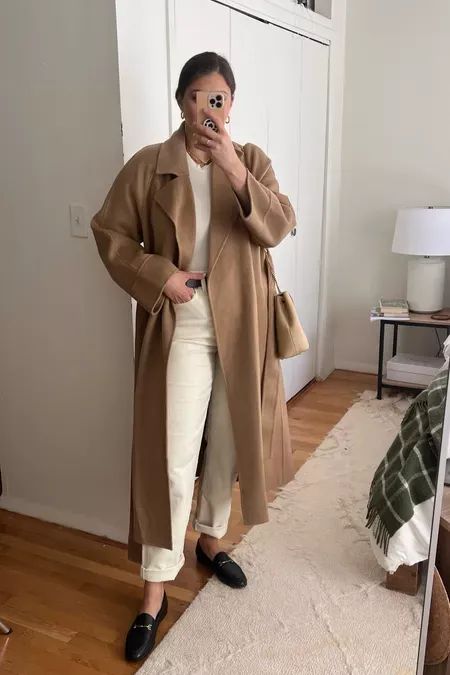 Outfits With Brown Loafers Women, Sam Edelman Loafers Outfit, Cream Loafers Outfit, Tan Loafers Outfit Women, Tan Loafers Outfit, Loafers Street Style, Loafers Outfit Women, Chunky Loafers Outfit, Church Outfit Winter