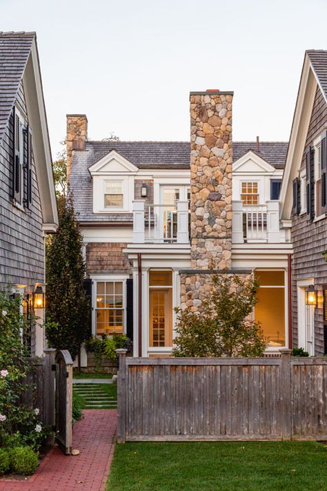 South Water Greek Revival Cottage - Patrick Ahearn Architect Greek Revival Cottage, Canada Dream, Shingle Style Architecture, Patrick Ahearn Architect, Patrick Ahearn, Urban Island, Three Season Porch, Interior Staircase, Ranch Exterior