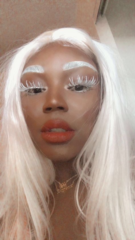 White wig, white lashes, white eyebrows White False Eyelashes, Black And White Eyebrows, White Eyelashes Makeup Look, White Eyebrows Aesthetic, White Tears Makeup, White Hair White Eyebrows, White Hair And Eyebrows, Costumes With White Hair, White Mascara Makeup Looks