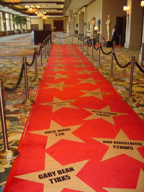 oscar after party theme | Star-studded red carpet to Oscar themed event Oscar Party Decorations, Red Carpet Theme Party, Hollywood Dance, Hollywood Prom, Deco Cinema, Oscars Party Ideas, Red Carpet Theme, Hollywood Birthday, Hollywood Night