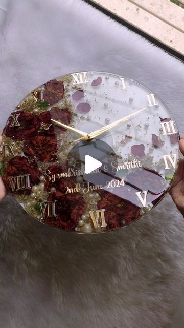 Wedding garland preservation
Flower preservation
Resin art ideas
Epoxy casting #art #resin #epoxy Resin Wedding Centerpieces, Wedding Resin Art, Poly Wedding, Resin Art Flower, Wedding Varmala, Resin Flower Preservation, Epoxy Clock, Floral Clock, Flower Preservation