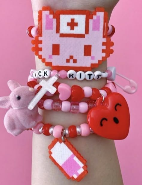 Kidcore Kandi, Diy Kandi Bracelets, Kandi Inspo, Pony Bead Crafts, Kandi Perler, Diy Kandi, Kandi Kid, Kandi Ideas, Perler Crafts