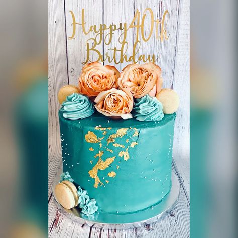 Elegant teal birthday cake with gold flakes Teal 40th Birthday Party, 18th Birthday Cake Teal, Teal And Gold Cake Ideas, Turquoise Cake Birthday Teal, Teal Cakes Birthday, Aqua Cakes Birthday, Teal Blue Birthday Party Ideas, Teal And Gold Birthday Cake, Teal And Gold Birthday Party Decoration