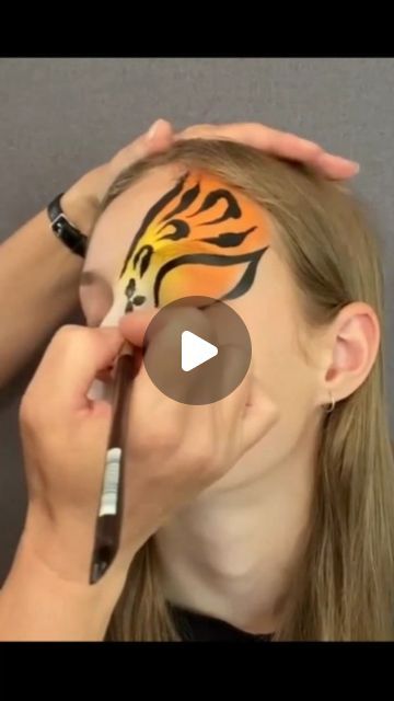 Tiger Eye Face Paint, How To Paint A Tiger Face, Tiger Face Paint Easy Step By Step, Cheetah Face Paint Kids Easy, Kids Tiger Face Paint, Face Painting Ideas Animals, Cheetah Face Paint Easy, Animal Face Paint Ideas For Kids, How To Face Paint Step By Step