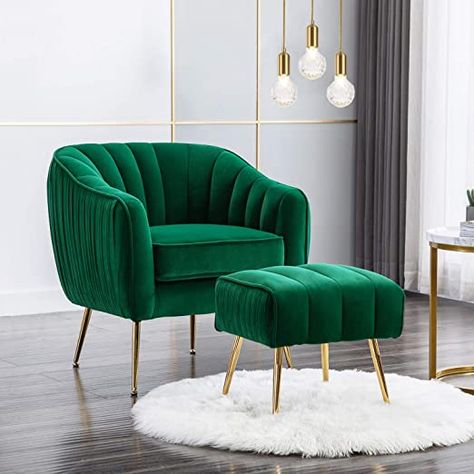 Renter Friendly Upgrades, Green Sofa Living, Sofa Design Living Rooms, Sofa Santai, Room Sofa Design, Modern Sofa Living Room, Unique Sofas, Bedroom Door Design, Couch Design