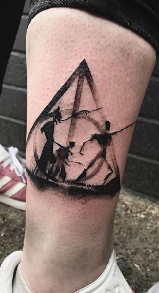 Movie Based Tattoos, Hogwarts Legacy Tattoo, Harry Potter Tattoos Unique, Voldemort Tattoo, Hogwarts Journal, Harry Potter Tattoo Unique, Harry Potter Cloak, Legacy Tattoo, Phoenix Tattoo Sleeve