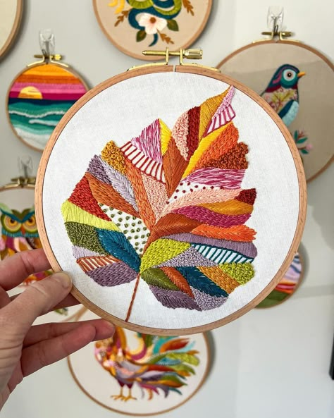 bloomandfloss | The happiest pineapple 🍍 Loved stitching this so much, I think I’ll make another. (SOLD) #pineapple #pineappleart #embroiderywork… | Instagram Embroidered Hoops Ideas, Embroidery Abstract Art, Abstract Embroidery Designs Inspiration, Embroidery Abstract Pattern, Abstract Embroidery Patterns, Abstract Embroidery Designs, Finish Embroidery, Macrame Embroidery, Embroidery Abstract