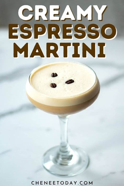 This creamy espresso martini with Baileys is the best espresso martini recipe! It just takes three ingredients and it's such a deliciously balanced cocktail! And if you love espresso martini variations, read on to learn how to make a creamy espresso martini with no Bailey's, with Kahlua, and even without espresso! Espresso Martini With Titos, Espresso Cannoli Cream Martini, Real Espresso Martini Recipe, Expresso Martini Creamy, Coffee Espresso Martini, Frothy Espresso Martini, Espresso Martini Tito’s, Blended Espresso Martini, Screwball Espresso Martini