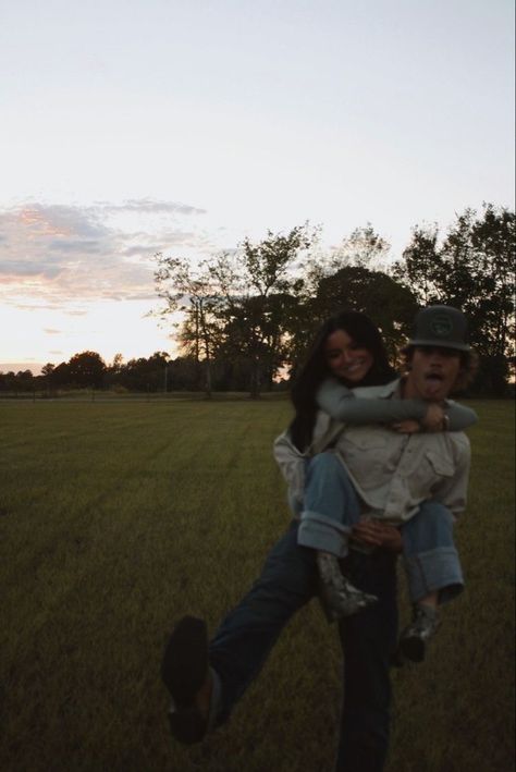 Berry Avenue Codes Country, Country Couple Dancing Aesthetic, Family Photo Outfits Single Mom, Cowboy Guy Aesthetic, Country Dates Pictures, Country Goals Relationships, Ansleigh Core, Husband And Wife Aesthetic Country, Country Bf And City Gf