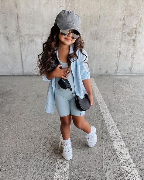 Kids Outfits Daughters, Stylish Kids Outfits, Fashion Baby Girl Outfits, Toddler Girl Style, Kids Fashion Clothes, Baby Outfits