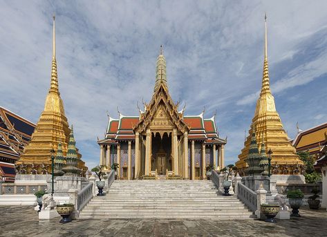 Places To Visit In Bangkok, Temple Of The Emerald Buddha, Wat Phra Kaew, Grand Palace Bangkok, Mount Meru, Thai Temple, Buddha Temple, Grand Palace, History Education