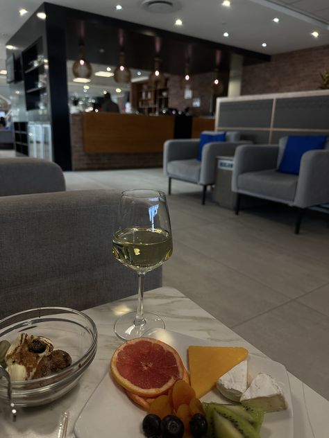 Airport Business class lounge | King Shaka International Airport Business Lounge Airport, First Class Lounge Airport, Airport Lounge Aesthetic, Airport Business Lounge, Lounge Airport, First Class Lounge, Lounge Aesthetic, Business Class Travel, Business Class Lounge