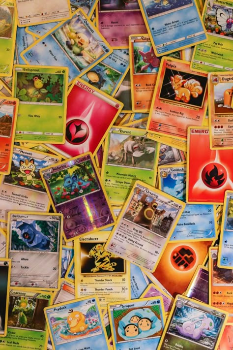 Tcg Aesthetic, Pokemon Card Aesthetic, Pokemon Cards Aesthetic, Pokemon Cards Collection, 2000s Games, Pokemon Core, Prince Florian, Old Pokemon Cards, Mituna Captor