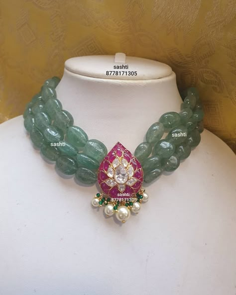 Gold Necklace With Beads, South Indian Beads Jewellery, Pink Beads Indian Jewellery, Traditional Kundan Beaded Necklaces With Gemstone Beads, Beaded Jewelry Designs Necklaces, Traditional Faceted Beads Pearl Necklace For Festivals, Green Beads Indian Jewellery, Beads Necklace Ideas, Beads Jewellery Designs