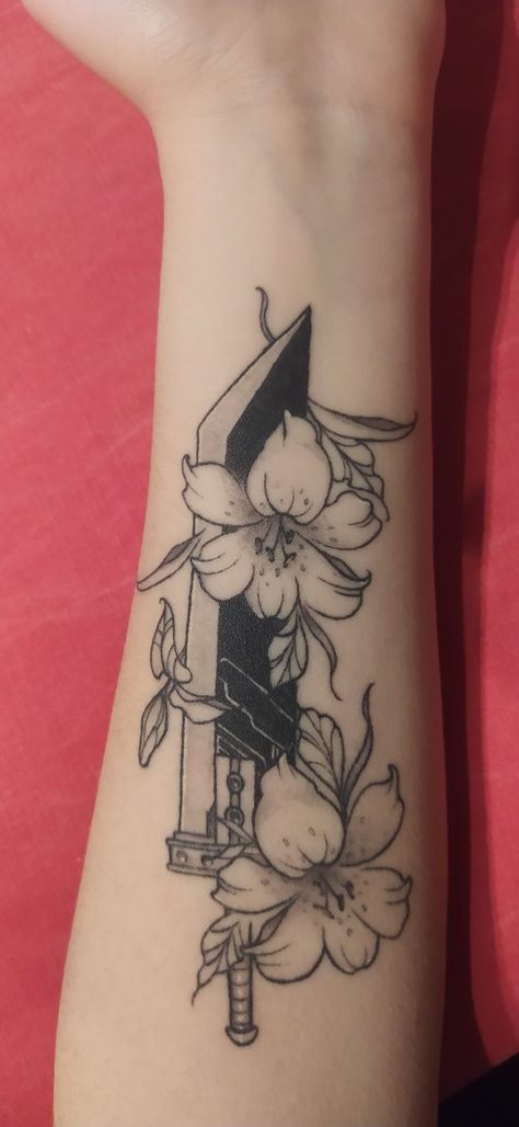 Ffvii Tattoo Ideas, Ff8 Tattoo, Ff7 Tattoo Ideas, Aerith Tattoo, Lowkey Anime Tattoos, Cloud Strife Tattoo, Final Fantasy X Tattoo, Final Fantasy Vii Tattoo, Ffvii Tattoo