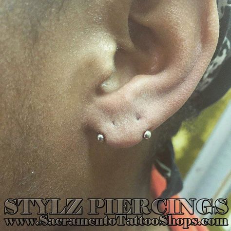 Transverse Lobe Piercing, Diy Nose Rings, Transverse Lobe, Piercing And Tattoo, Behind The Ear Tattoo, Piercing Chart, Tattoo And Piercings, Ear Lobe Piercings, Tattoo Pictures