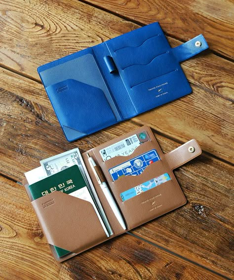 Portable Leather Pouch Wallet, Wallet Design, Travel Wallet, Trendy Compact Travel Wallets, Compact Leather Travel Wallets, Luxury Wallets With Removable Pouch For On-the-go, Functional Wallet With Zipper Pouch For On-the-go, Stylish Leather Bags, Everyday Bag Essentials