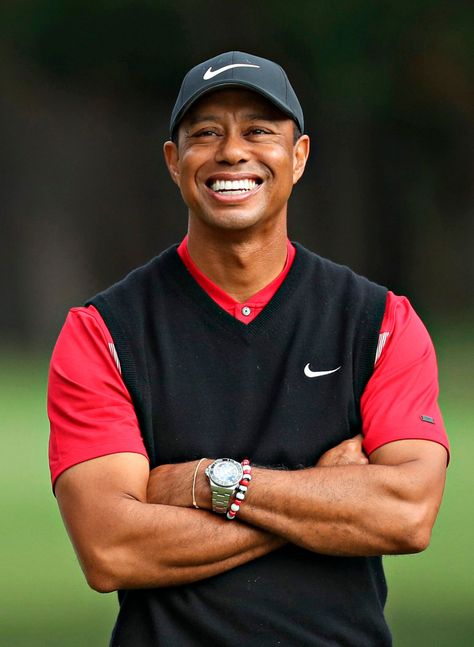 Tiger Woods Net Worth [2021 Update]: House, Endorsements & Salary Golf Photoshoot, Golf Fashion Men, Sam Snead, Woods Outfit, Golf Fits, Outfit Golf, Los Angeles Fire Department, Tiger Wood, Lara Dutta