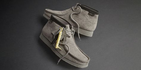 Clarks Wallabees Outfit, Kurupt Fm, Clarks Wallabees Men, Wallabees Outfit, Clarks Originals Men, Clarks Wallabees, Mens Boots Fashion, Fashion Suits For Men, August 11