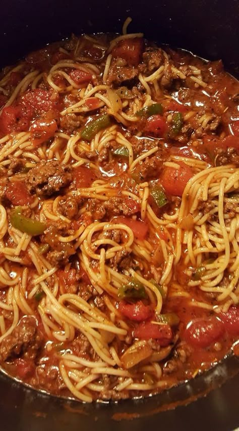 Spaghetti Meat Sauce Recipe, Spaghetti And Meat Sauce, Spaghetti With Meat, Meat Sauce Recipe, Recipes Spaghetti, Ground Chuck, Spaghetti Recipes Easy, Spaghetti Meat Sauce, Grandma Cooking