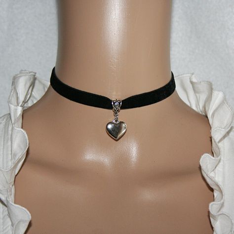 "Velvet choker, elastic, with a heart pendant. Velvet ribbon elastic black, 0.39\ Heart Pendant Choker, Aesthetic Choker Necklace, 90s Choker Aesthetic, Silver And Black Jewelry, 2000s Choker, Black Choker Outfit, Black Jewelry Aesthetic, Chokers Aesthetic, Yttd Characters