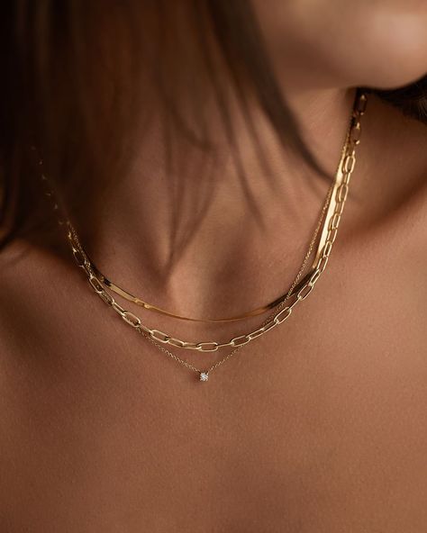 Michael Hill Jeweller on Instagram: “Effortlessly chic and endlessly versatile, necklace layering adds a touch of elegance to any outfit.” Michael Hill Engagement Ring, Michael Hill, Wedding Day Jewelry, Jewelry Styling, Diamond Bridal Sets, Necklace Layering, Earring Sale, Diamond Fashion, Ring Size Guide