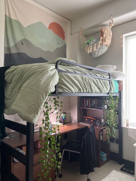 Green Bedroom Ideas For Small Rooms, Realistic College Dorm Room Ideas, 2023 Dorm Room Ideas, Green Indie Bedroom, Two People Room Ideas Small Spaces, Shared Rooms Aesthetic, Redecorate Room Ideas, Loft Bed In Small Room, College Dorm Room Ideas Desk Under Bed