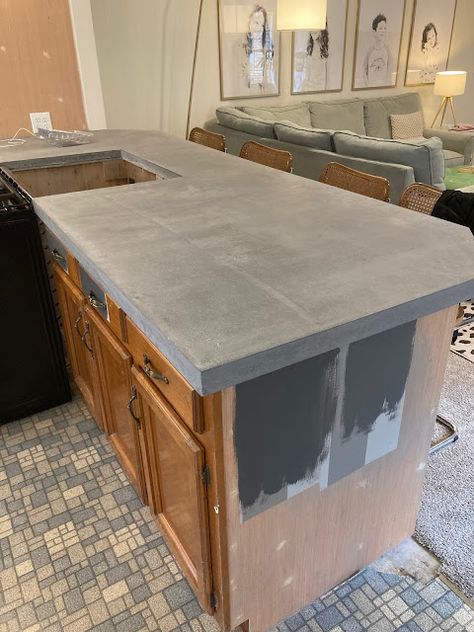 Custom Concrete Countertops, How To Seal Concrete Countertops, Concrete Countertops With Wood Cabinets, Cement Bar Top, Concrete Counter Kitchen, Concrete Kitchen Backsplash, Diy Cement Countertops, Cement Countertops Kitchen, Colored Concrete Countertops