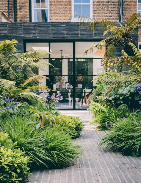 East London Garden — Tom Massey Tom Massey, Framed Windows, Small Courtyard Gardens, Courtyard Gardens Design, European Garden, Back Garden Design, London Garden, Garden Landscape Design, City Garden