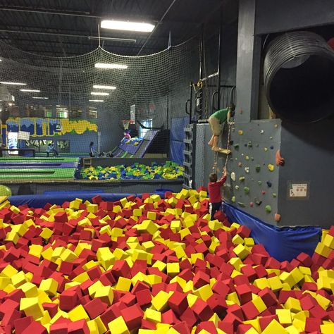 Toddler Indoor Playground, Jump Park, Trampoline Room, Indoor Play Centre, Indoor Playground Design, Commercial Indoor Playground, Playground Structures, Indoor Playground Equipment, Kids Indoor Playground