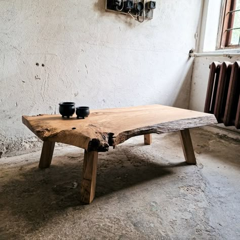 Thick Wood Coffee Table, Wood Coffee Table Aesthetic, Real Wood Coffee Table, Live Edge Furniture Ideas, Wood Slab Coffee Table, Raw Wood Coffee Table, Japanese Coffee Table, Wood Coffe Table, Interior Designer Aesthetic