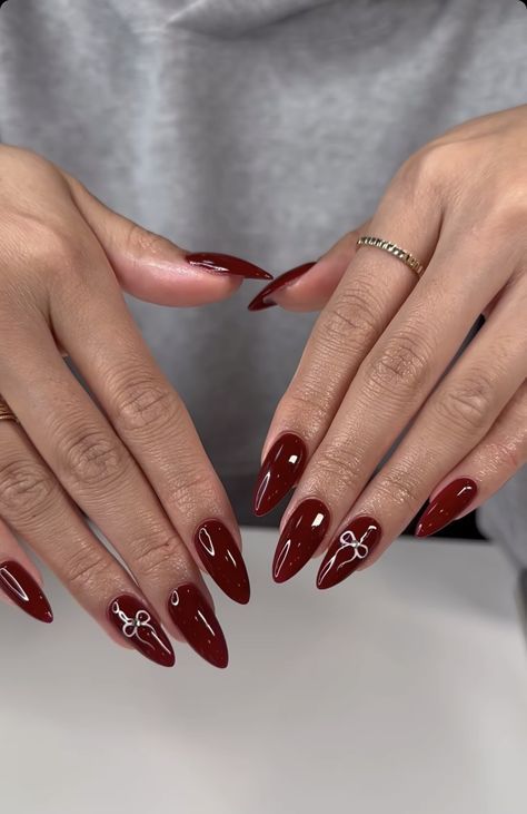 Red Classy Nail Designs, Red Oval Nails Designs, Burgundy Valentines Day Nails, Nail Art Simple Red, February Nail Inspo 2024, Nail Inspo Trendy 2024, Cherry Coke Nails, New Year Nails Red, Red Elegant Nails