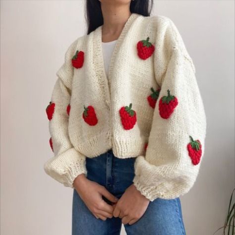 Crochet Cardigan Tutorial, Vest Patterns, Strawberry Outfit, Knitted Jackets Women, Crochet Sweater Design, Crochet Sweater Pattern Free, Crochet For Beginners Blanket, Pullover Outfit, Crochet Jacket