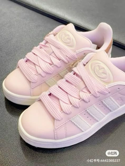 Pink Summer Shoes, Outfit With Pink Shoes, Pink Cute Shoes, Stile Blair Waldorf, Wishlist Shoes, Pretty Sneakers, Stile Hijab, Minako Aino, Dr Shoes