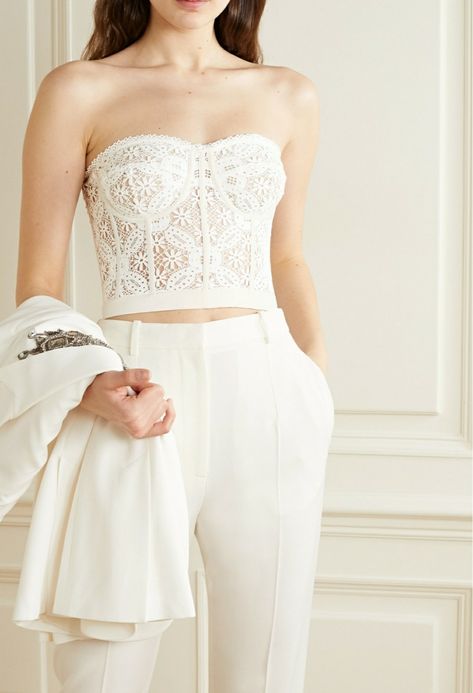 Bustier Top Outfits, Alexander Mcqueen Clutch, Lace Bustier Top, White Bustier, Alexander Mcqueen Clothing, Lace Corset Top, Corset Fashion, White Corset, Lace Bustier