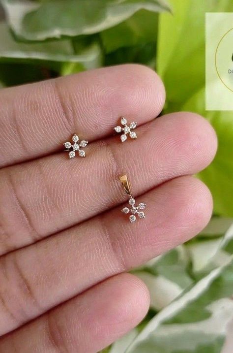 Small Drop Earrings Gold Indian, Eair Ring Design Gold, Diamond Earrings And Pendant Sets, Pendent With Earrings Gold, Small Earing Design Diamond, Pendent And Earring Set Gold, Pendant With Earrings Gold, Simple Gold Jewelry Indian, Studs Gold Indian