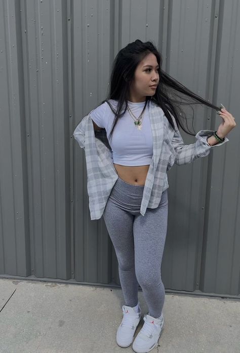 Grey And White Flannel Outfit, Outfits With Grey Tights, Grey Bootcut Leggings Outfit, Leggings With Sandals Outfit, Grey Zipup Outfit, What To Wear With Gray Leggings, Cardigan Inspo Outfit, Light Gray Leggings Outfit, Grey Leggings Outfit Baddie