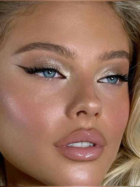 Glam Makeup On Blondes, Prom Makeup For Blue Eyes Blonde Hair, Blue Eyes Blonde Hair Makeup, Blonde Makeup Looks Blue Eyes, Makeup For Blondes With Blue Eyes, Subtle Glam Makeup, Makeup Inspiration Glam, Gala Make Up, Blonde Hair Blue Eyes Makeup