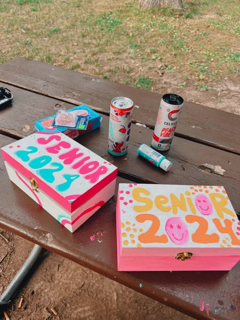 Senior Time Capsule Box Ideas, Senior Wooden Boxes, Things To Make For Senior Year, Senior 2024 Box Ideas, Shoe Box Painting Ideas Aesthetic, Senior Boxes High Schools, Painted Box Aesthetic, Senior Year Memory Box Ideas Diy, Memory Box Ideas Aesthetic