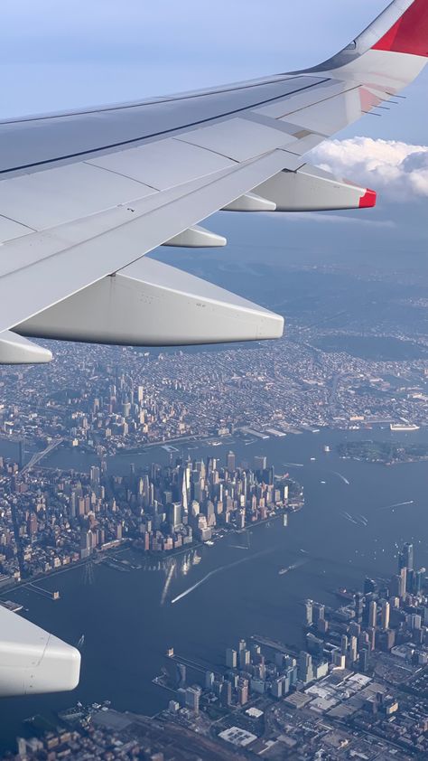 New york city, NYC aesthetic, travel vibes, airplane, birds eye view, mannattan, big apple, summer travel, travel destinations Travel Vibes, Nyc Aesthetic, Aesthetic Travel, Birds Eye View, Birds Eye, Big Apple, Summer Travel, Travel Destinations, York City