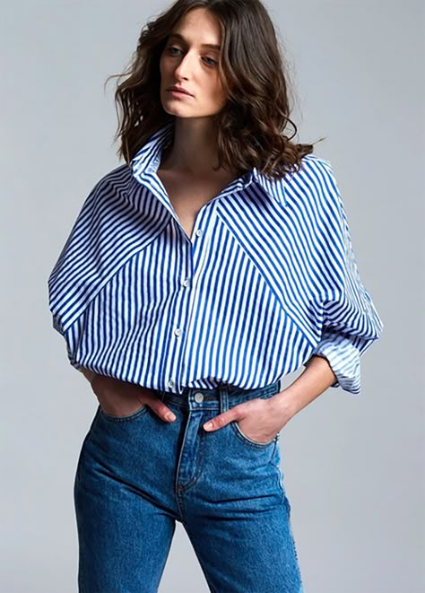 White Shirt Outfit, Le Catch, Blue And White Striped Shirt, Spring Stripes, Shirting Fabric, Stripe Outfits, Diagonal Stripes, Diy Blouse, Mixing Fabrics