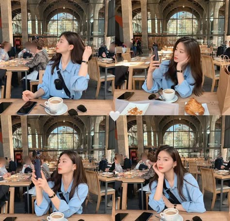 How To Pose For Pictures With Food, Cafe Posing Ideas, Table Poses Photography, Photo Poses In Cafe, Poses In Cafe Aesthetic, Cafe Inspo Pics, Cafe Aesthetic Pose, Poses In Cafe, Cafe Photoshoot Ideas