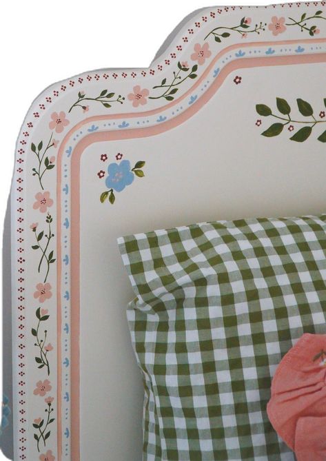 Vintage Whimsical Aesthetic, Hand Painted Home Decor, Painted Headboard Ideas, Painting Ideas For Room, Hand Painted Murals For Home, Hand Painted Furniture Diy, Hand Painted Headboard, Paint Headboard, Painted Headboards